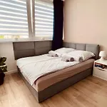 Green Stone Apartment